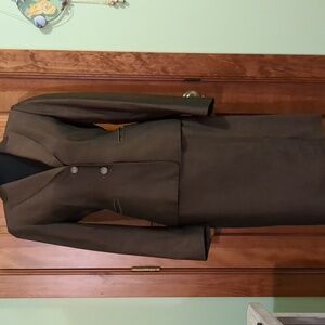 Classic Women's Brown Pencil Skirt - Tailored Professional Look